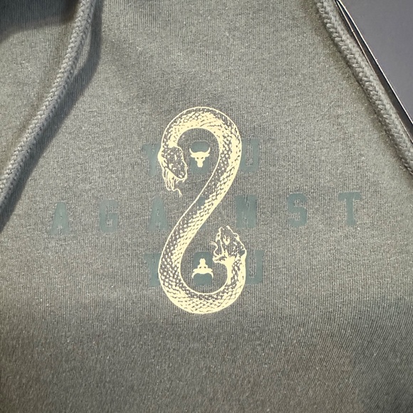 Under Armor - Picture 2 of 6